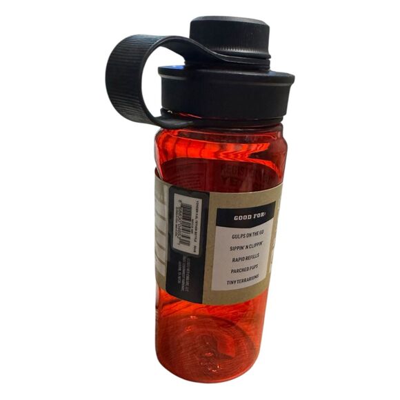 Yeti Yonder 20 Oz Water Bottle with Tether Chug Cap- Rescue Red NWT - Picture 3 of 3
